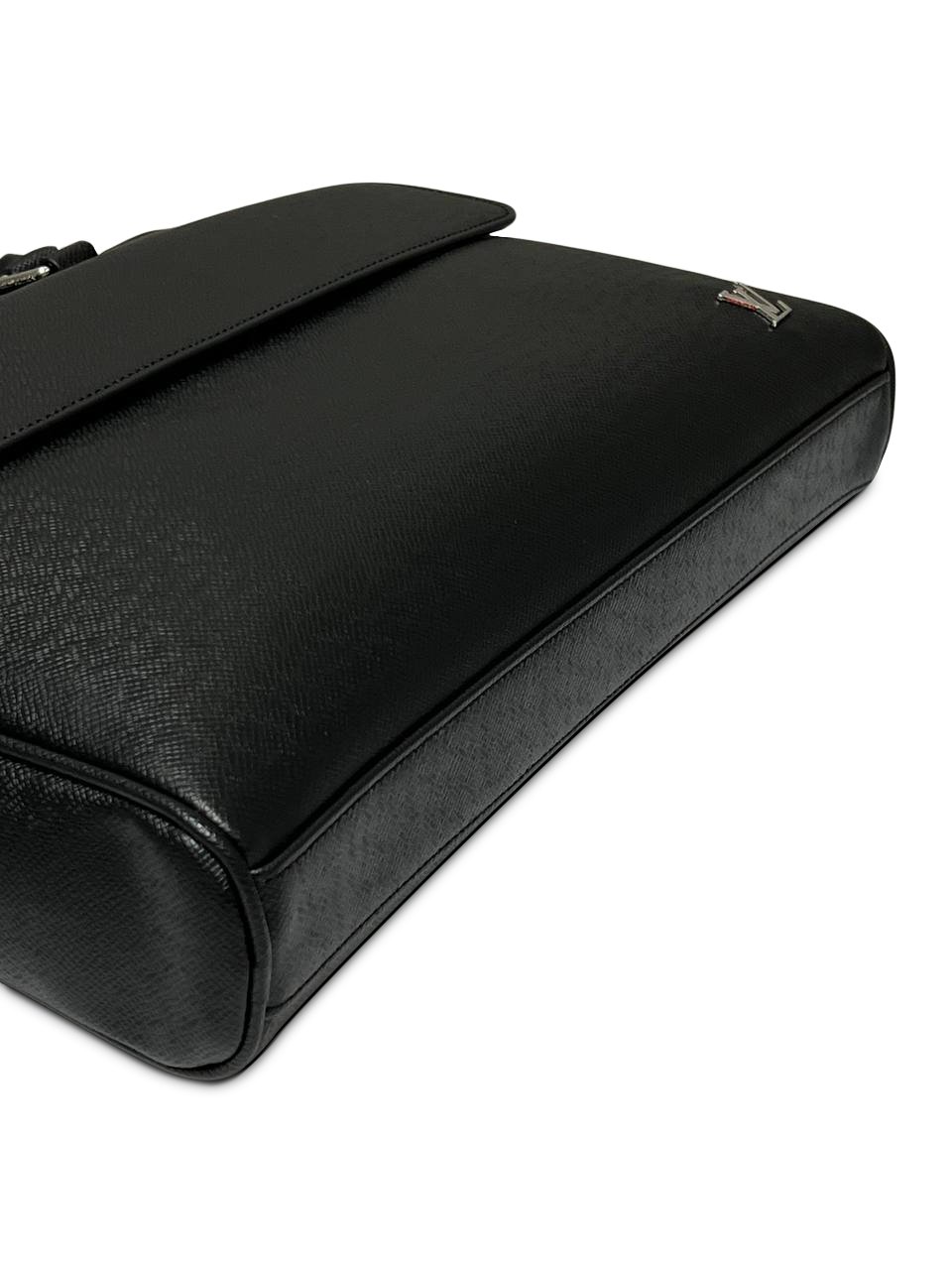 Портфель Louis Vuitton